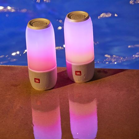 jbl_pulse3_lifestyleimage_20copy.jpg