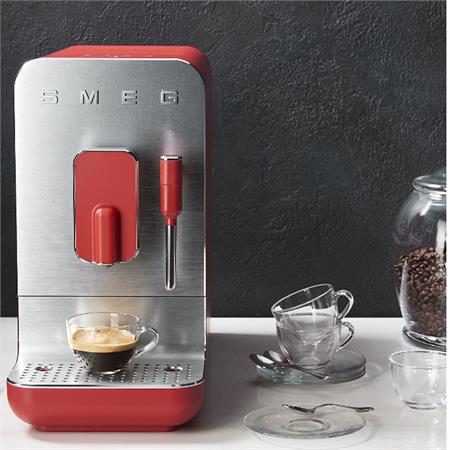 smeg-kirmizi-kahve-.jpg