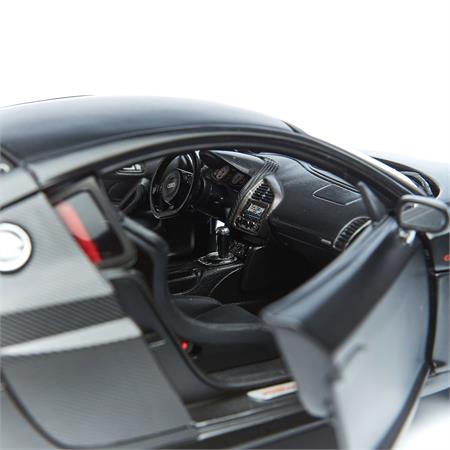 48684_maisto-31395-audi-r8-gt_4.jpg