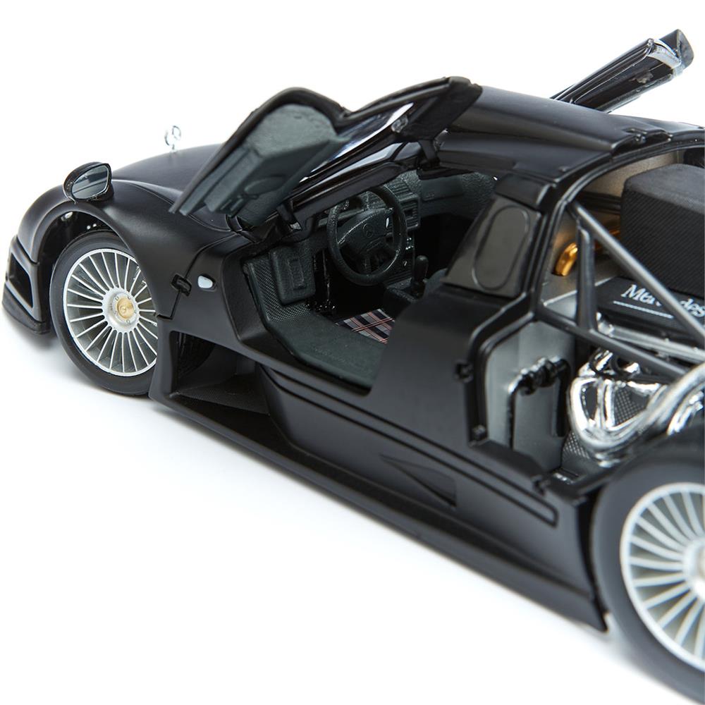 Maisto 1:18 Mercedes-Benz CLK-GTR (Street Version) Model Araba - Siyah