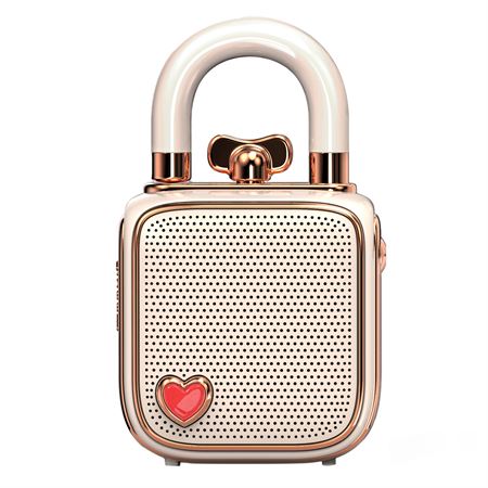 lovelockfirstphoto.jpg