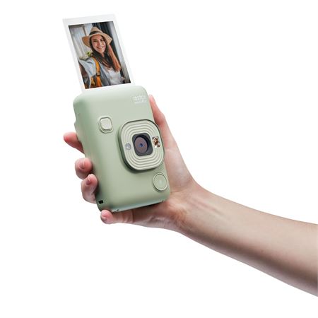 liplay_0008_pnginstaxminiliplay-promotionalimages-12selfie-matchagreen.jpg