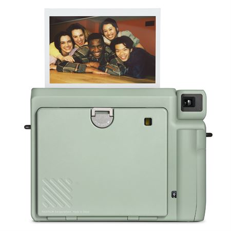 wide400_0004_pnginstaxwide400-promotionalimages-05backwithphoto.jpg