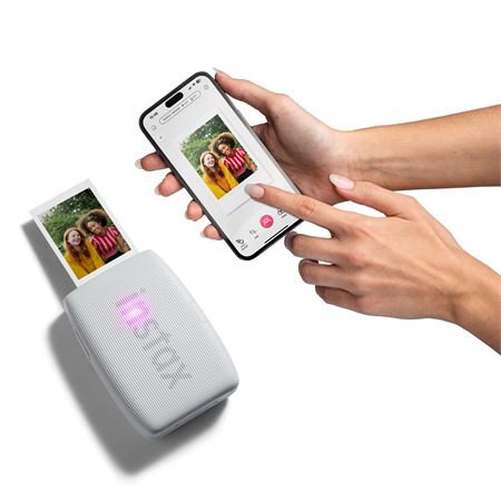 minilink3_0008_pnginstaxminilink3-promotionalimages-08claywhite-topledpurple_0290.jpg