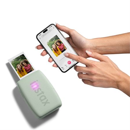 minilink3_0014_pnginstaxminilink3-promotionalimages-08sagegreen-topledpurple_0293.jpg