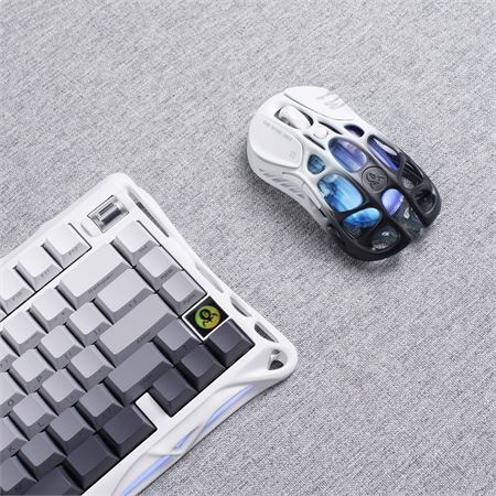 gravastar-mercury-k1-oyuncu-klavyesi-ve-m1-pro-gaming-mouse-beyaz-1.jpg