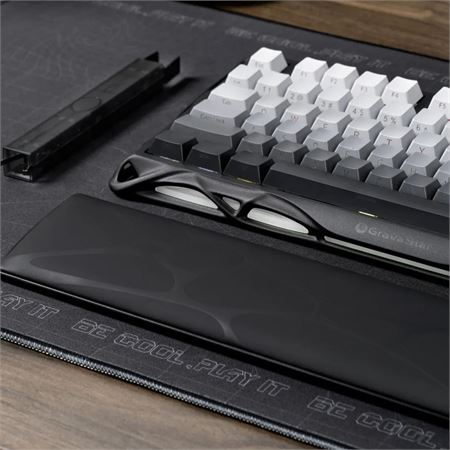 gravastar-klavye-bilek-destegi-ergonomik-kaymaz-tabanli-pu-deri-yuzeyli-bilek-destek-pedi-siyah3.jpg